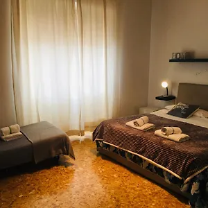 Di Sara Roma