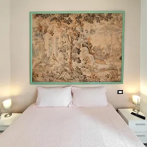 Domus Sant'elmo , Napoli Italia